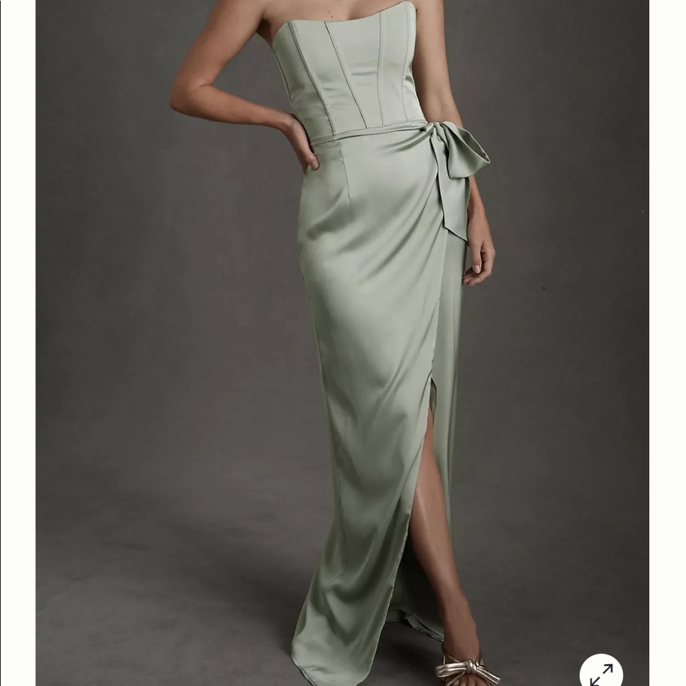 V Chapman June Dress